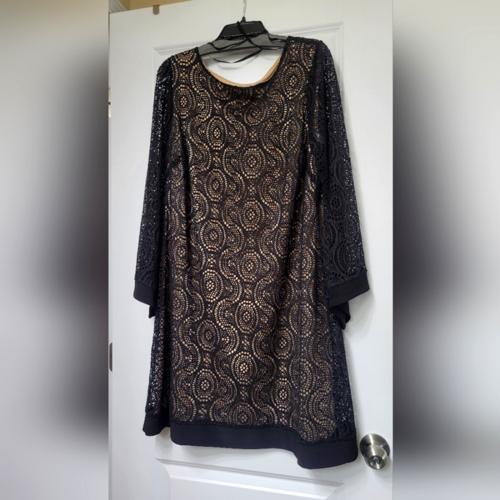 Gorgeous Lace Dress with Tan Underlay...